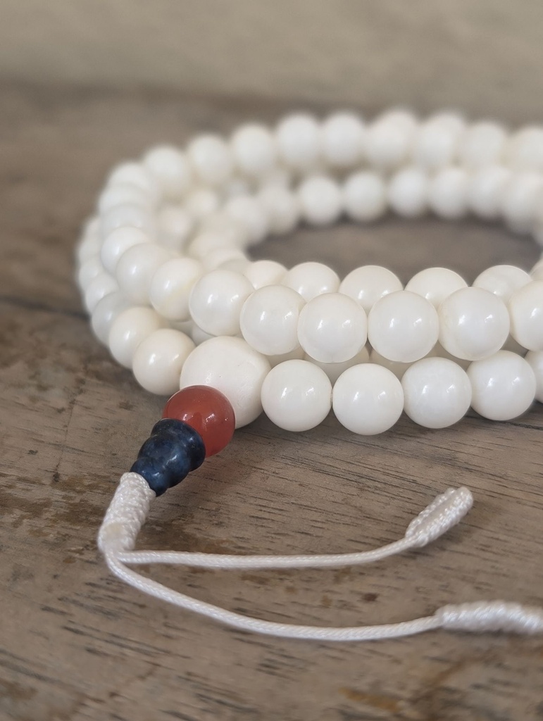 White Shell Mala Om Ah Hung