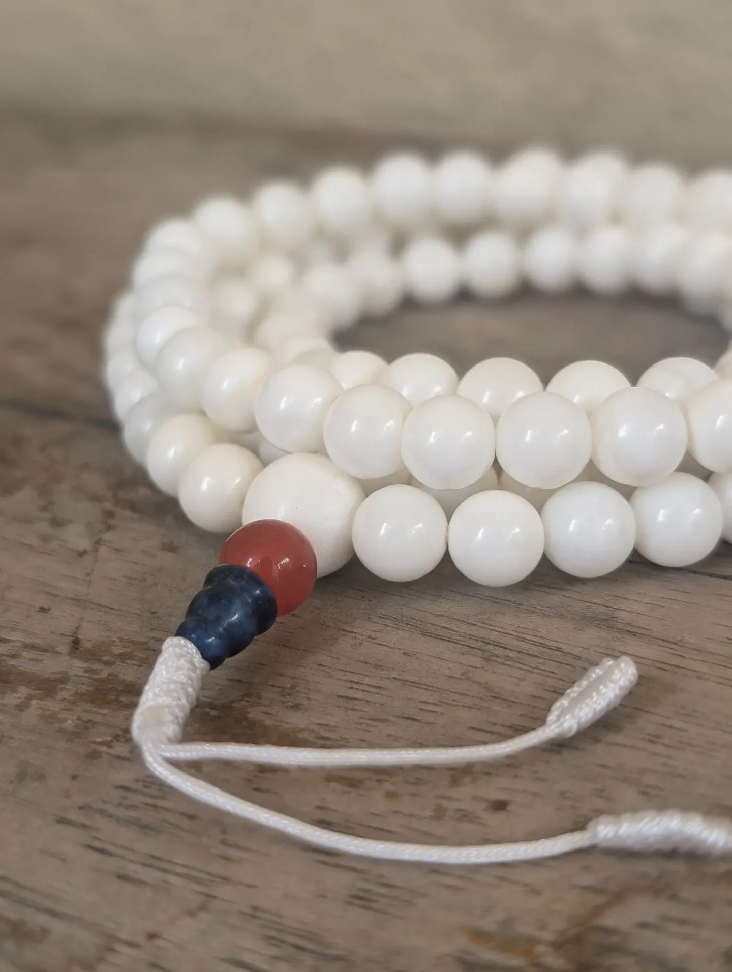 White Seashell Mala with Om Ah Hung Guru Beads