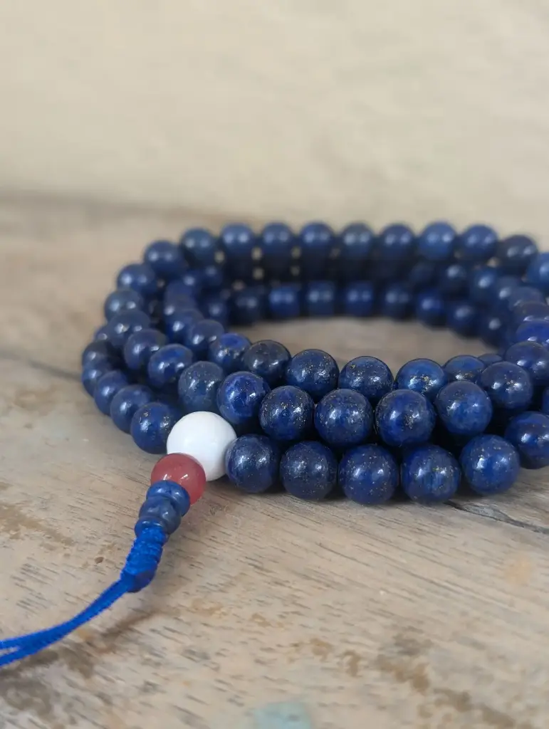 Medicine Buddha Lapis Lazuli Om Ah Hung Mala