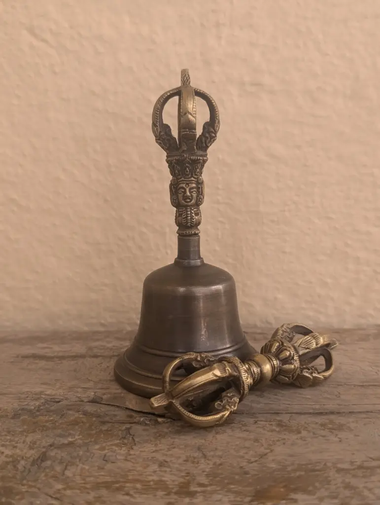 [3400] Smooth Finish Vajra Bell Set (small)