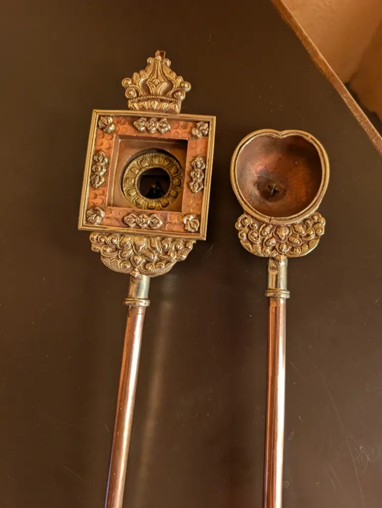 Jinsek/Fire Puja tools